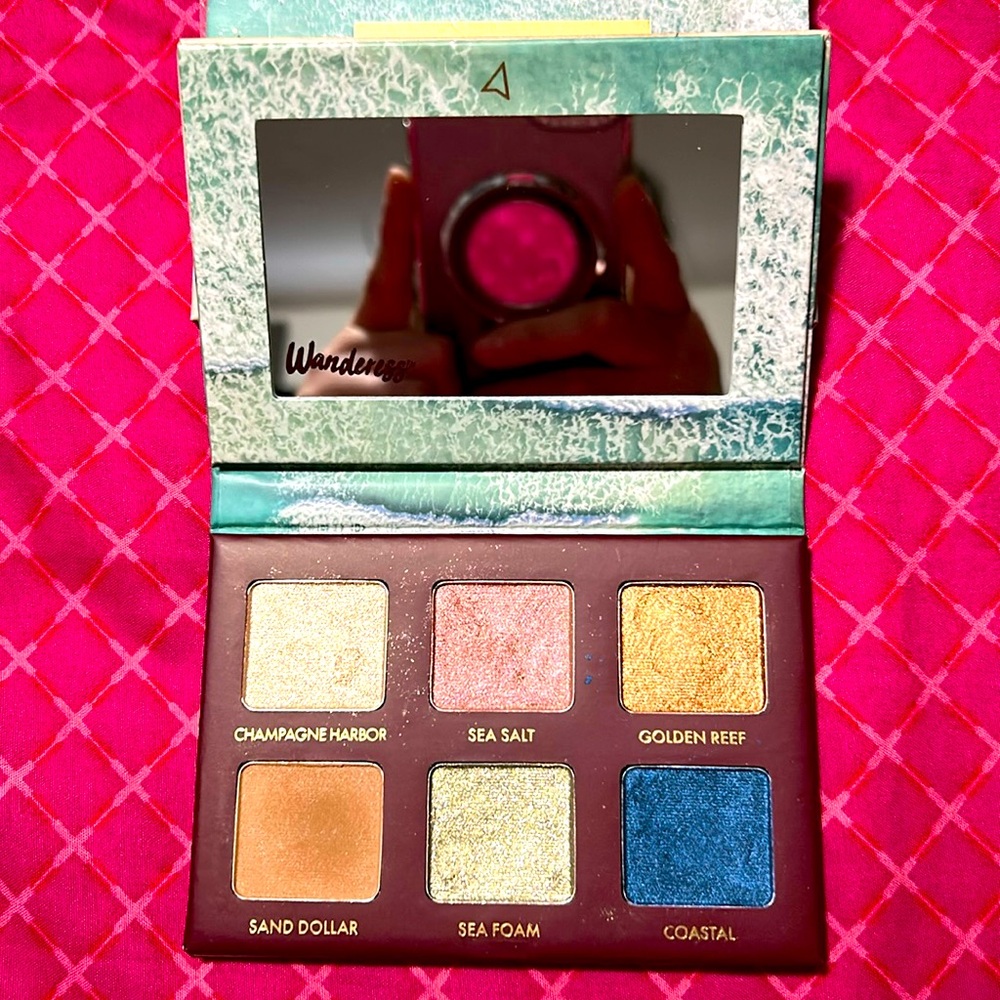 🌊GUC Wander Beauty Wanderess Seascape 6 shadeEyeshadow Pallet beautiful shimmers